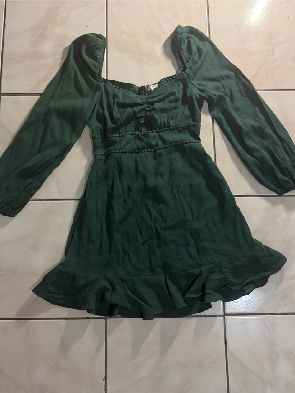 En Creme Forest Green Off-Shoulder Mini Dress